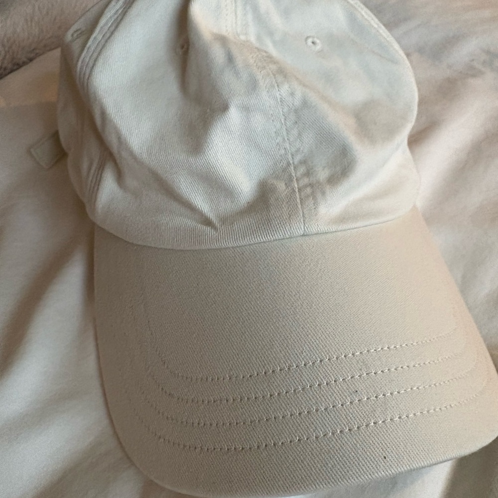 Lululemon Baseball Cap - Picture 4 of 5
